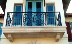 Фото - Ограждение балкона: фото, пошаговая инструкция